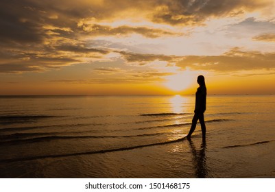 2,218 Women staring sea Images, Stock Photos & Vectors | Shutterstock