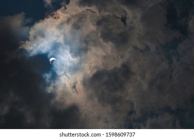 Black sky, daytime solar eclipse is very beautiful