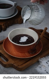 Black Sticky Rice Porridge With Coconut Milk