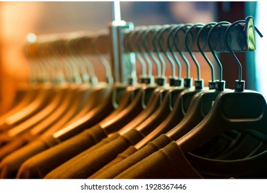 Black T-shirt Mall store picture e-commerce store