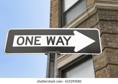 Black White One Way Arrow Sign Stock Photo 615293582 | Shutterstock