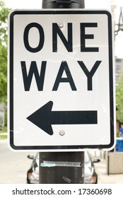 15,938 One way street sign Images, Stock Photos & Vectors | Shutterstock