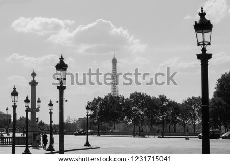 Eiffel Tower Black And White Background