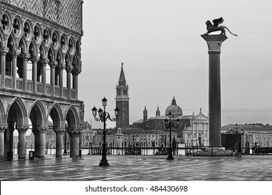 10x8ft Saint Mark Square Photo Photography Background Viceroys Palace of Venice Black and White Photographic Background Travel Wedding Lovers Adult Portrait Studio Prop Home Decoration