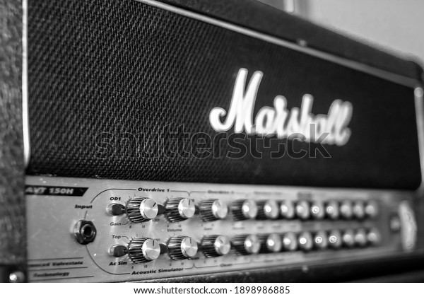 black and white\
pics of marshall amplifier\
