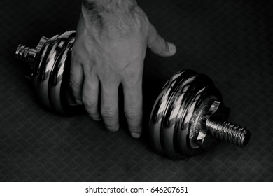 Black And White Picture Dumbell With Hand