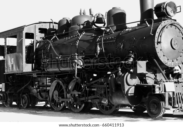 Black and White\
Vintage Train from Front