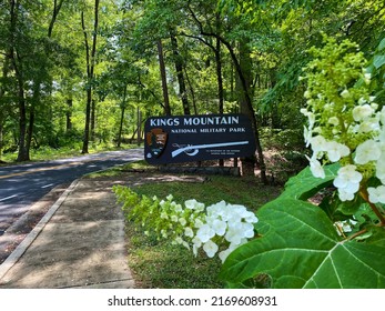 Blacksburg, South Carolina, USA -2022: Kings Mountain National Military Park Entrance. National Park Service Sign. Park Commemorates Battle Of Kings Mountain, A Pivotal Battle In The Revolutionary War