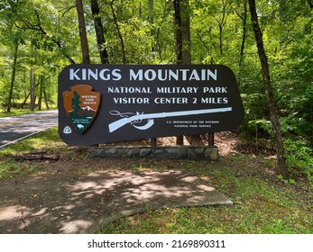 Blacksburg, South Carolina, USA -2022: Kings Mountain National Military Park Entrance. National Park Service Sign. Park Commemorates Battle Of Kings Mountain, A Pivotal Battle In The Revolutionary War