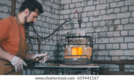 Blacksmith set the knife blanks
