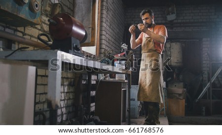 Blacksmith set the knife blanks