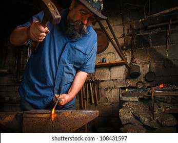 1,088 Blacksmith Bend Images, Stock Photos & Vectors | Shutterstock