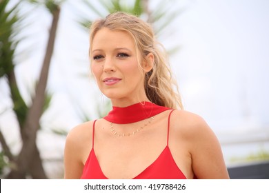 Blake Lively attends the 'Cafe Society' Photocall during The 69th Annual Cannes Film Festival on May 11, 2016 in Cannes, France.
