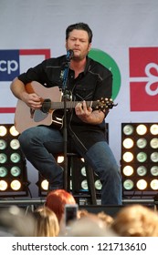 Blake Shelton At The JCPenney Holiday Giving Tour With Blake Sheton, Westfield  Culver City, Culver City, CA 12-08-12