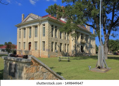 The Blanco District And County Courthouse, Constructed In 1916, Is Located In The Johnson City Town Square - Johnson City, Texas, USA