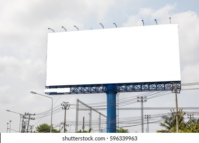Blank billboard for new advertisement - Shutterstock ID 596339963