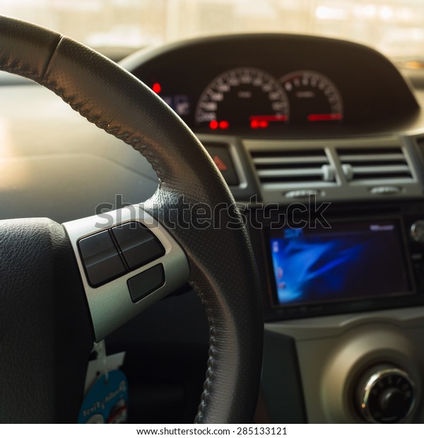 blank button control system on car steering wheel\
used for placed icon