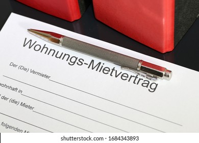 Blank Form Of A Rental Contract For An Apartment In German Letters With The German Word „Wohnungs-Mietvertrag“ (residential Rental Agreement) And Then, Subsequently „der Vermieter“ (the Landlord) „woh