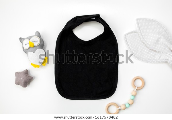 Download Get Baby Bib Mockup Front View Pictures Yellowimages ...