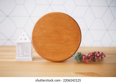 Blank Round Wood Mockup , Christmas  Door Decor Mockup, Winter  Door Decor, Farmhouse Style Holiday Decor