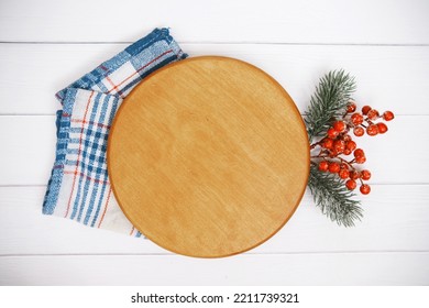 Blank Round Wood Mockup , Christmas  Door Decor Mockup, Winter  Door Decor, Farmhouse Style Holiday Decor