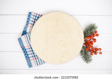 Blank Round Wood Mockup , Christmas  Door Decor Mockup, Winter  Door Decor, Farmhouse Style Holiday Decor