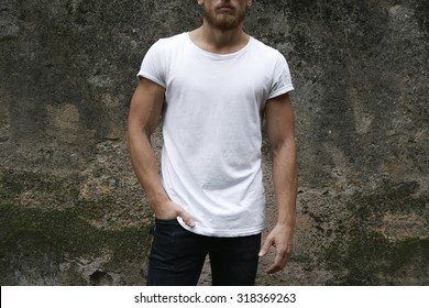 22,515 T shirt muscle man Images, Stock Photos & Vectors | Shutterstock