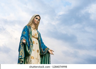 9,644 Virgin Maria Jesus Images, Stock Photos & Vectors | Shutterstock