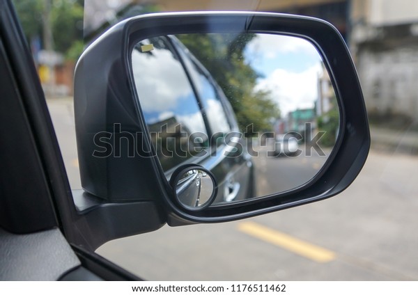Blind spot mirror for car\
safety
