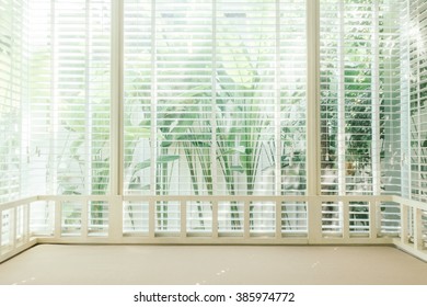 1,631 White wooden venetian blinds Images, Stock Photos & Vectors ...