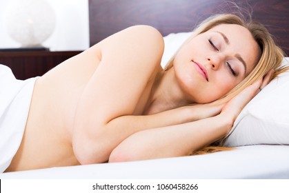 naked-boy-sleeping-on-nakedgirl