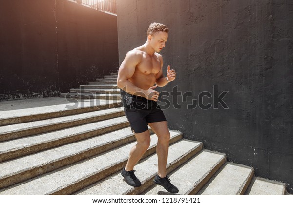 fitness model nudebesplatna gay seks igra