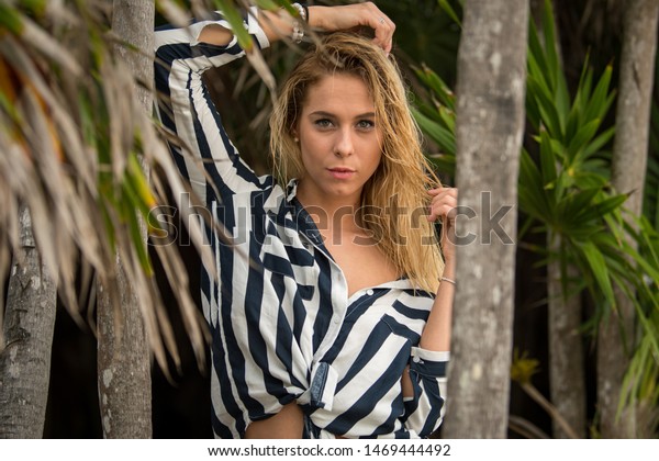 Blonde Girl Jungle Mexican Caribbean Royalty Free Stock Image