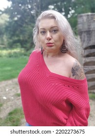 Blonde Woman Self Shoot Pretty Girl Autumn Red Sweater Cosy Walk In The Park Selfie Tattoo Photoshoot 