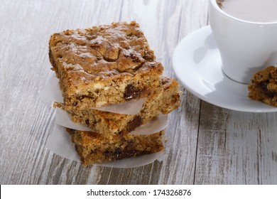 Blondie Brownie With Walnuts And Chocolate