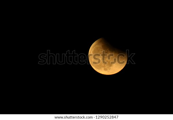 Blood\
moon,  total lunar eclipse, syzygy. 31. Jan 2018. Picture taken at\
6 pm in Scandinavia, Finland, North Savo County.\
