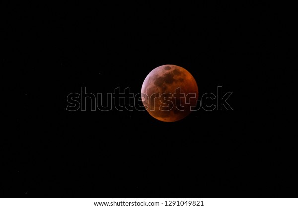 Blood\
wolf moon Santa Cruz, California, USA -\
1/20/2019
