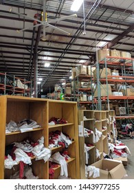 Bloomington Inusa 07 31 2018 Warehouse Stock Photo 1443977255 ...