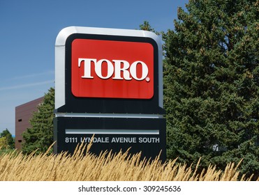 BLOOMINGTON, MN/USA - August 12, 2015: The Toro Company World Headquarters. Toro Is An American Manufacturer Of Lawn Mower And Snow Removal Equipment.