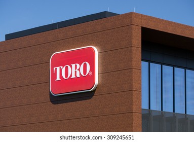 BLOOMINGTON, MN/USA - August 12, 2015: The Toro Company World Headquarters. Toro Is An American Manufacturer Of Lawn Mower And Snow Removal Equipment.