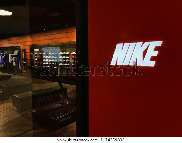 nike store in usa