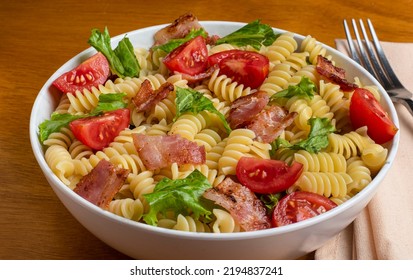 Blt Pasta Salad   Consisting Of  Rotini,  Bacon, Lettuce And Tomatoes.