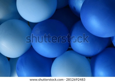 blue balloons in a box, blue balloons background