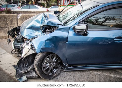 Problemer ild Lamme Blue Car Accident Images, Stock Photos & Vectors | Shutterstock