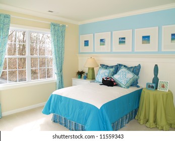 11,226 Bed Skirt Images, Stock Photos & Vectors | Shutterstock