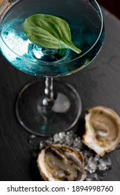 Blue Curaçao Cocktails. Blue Hawaiian Drink. Classic Tropical Cocktail. 