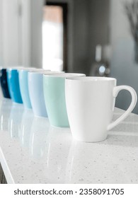 Ombré Blue Coffee Mugs Vignette  स्टॉक फोटो