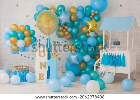 Blue decor for birthday party