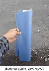The blue folder is often used to apply for jobs in Indonesia