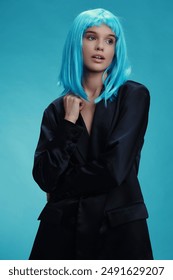 Mujer pelo azul 